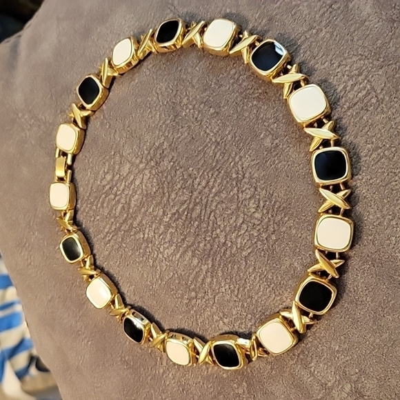 VTG 1980s XOXO Byzantine Enamel Interlocking Baddie Collar Necklace - Picture 2 of 11